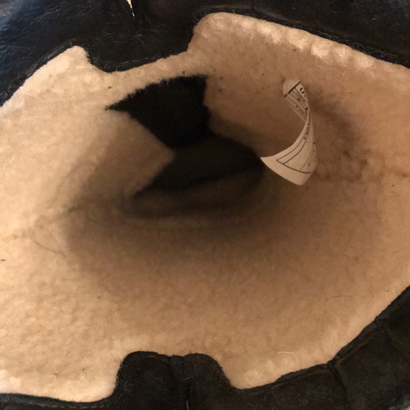 Ugg lines riding boots - Picture 2 of 2